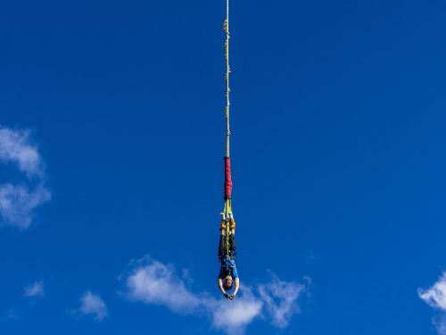 Bungee Jumping